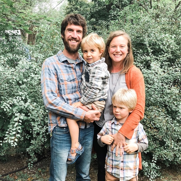 Meet your Posher, Andi - Picture 1 of 1